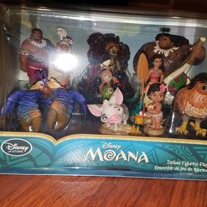 Unopened!! Moana figures